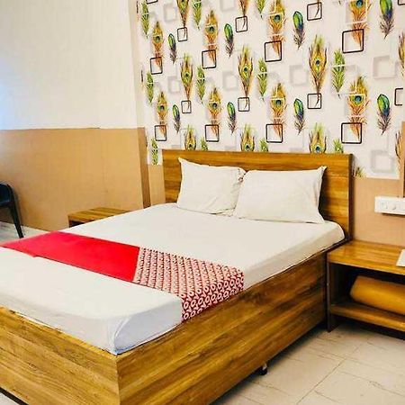 Hotel Royal Lodging Phursungi Kültér fotó
